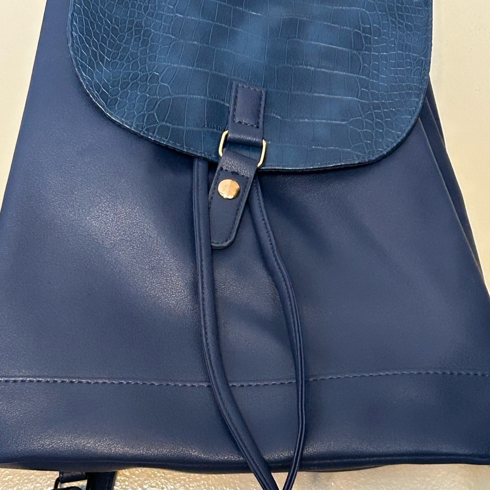 Chic Navy Blue Women's Backpack